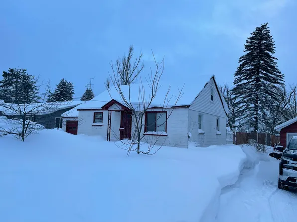 329 E 2nd St, Gaylord, MI 49735