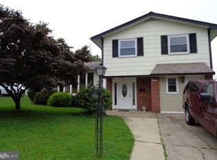 1106 Bloomfield Ave, Philadelphia, PA 19115