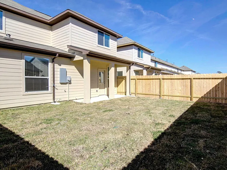 12330 Roy Mix Bohn Ln — Photo 9