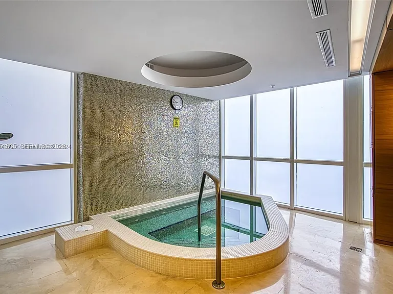 18201 Collins Ave #4209A — Photo 36