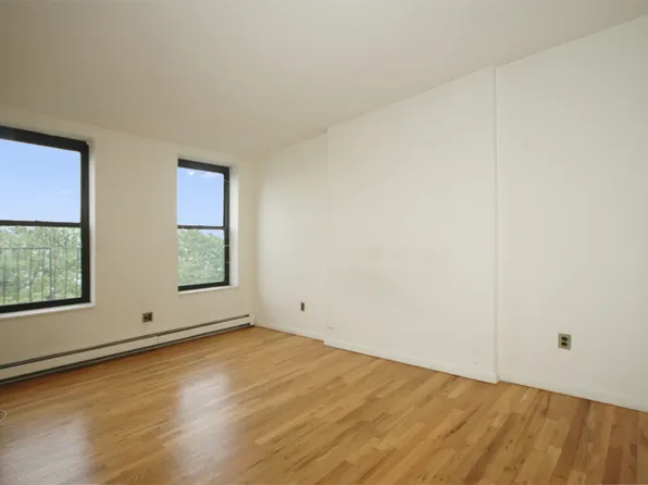 181 12th Street image 1 of 3