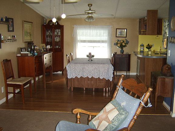 3rd image of 4706 Roadmaster Dr