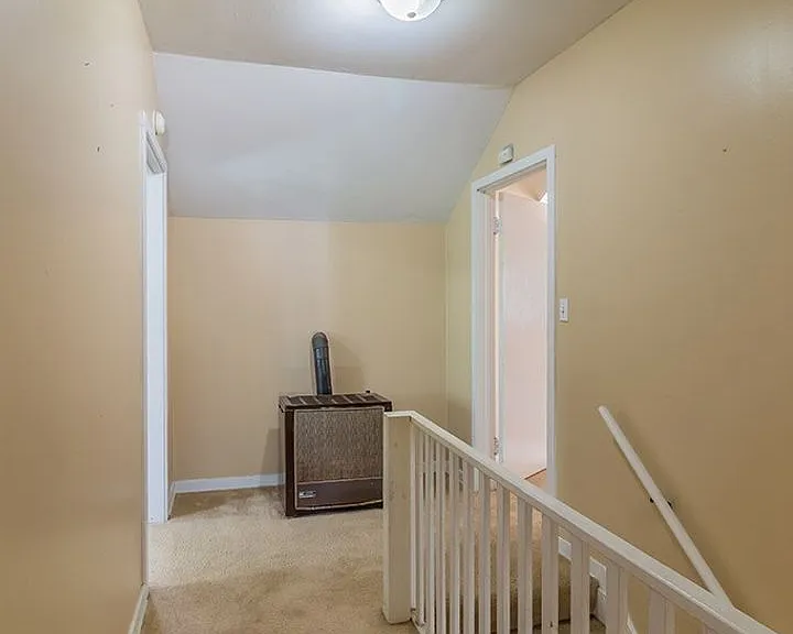 1006-1008 Houston St — Photo 10