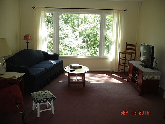 3rd image of 18 Carnevale Dr