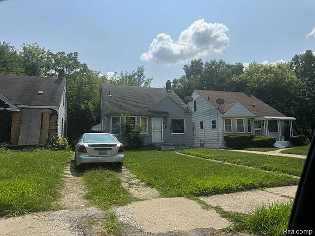 2nd image of 13870 Manning St