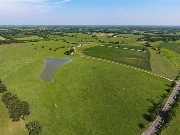 421 Russell Cave Rd, Paris, KY 40361