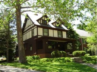 1624 W Columbia Ter, Peoria, IL
