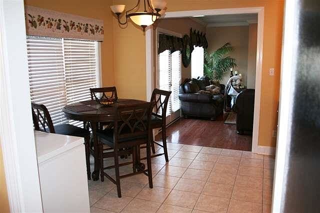 1st image of 1631 Club House Dr