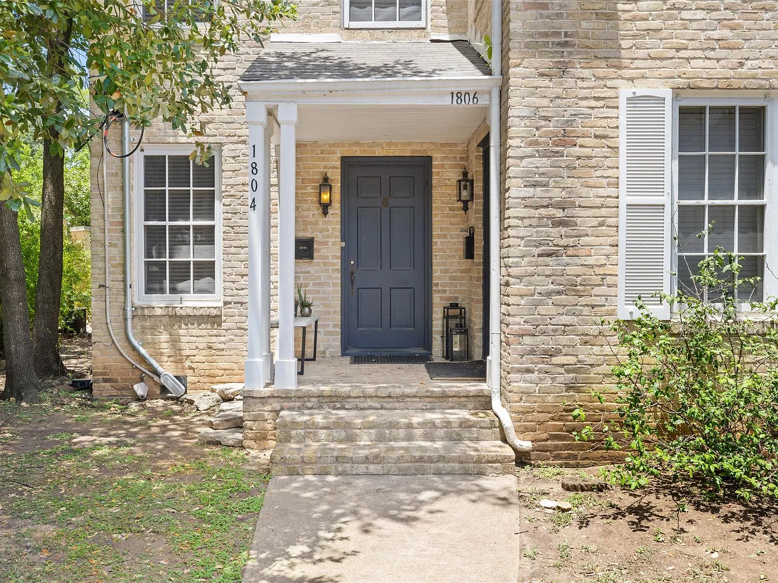 2 bed, 1.5 bath, 1481 sqft, $3,200 — Photo 2