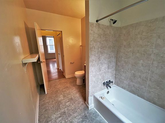 3rd image of 5510 Stanton Ave APT 2