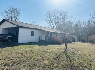 36 McPeak Ln, Monterey, TN 38574