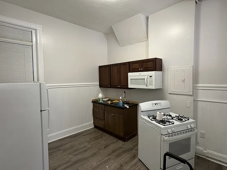 80 Summer St #6 — Photo 2