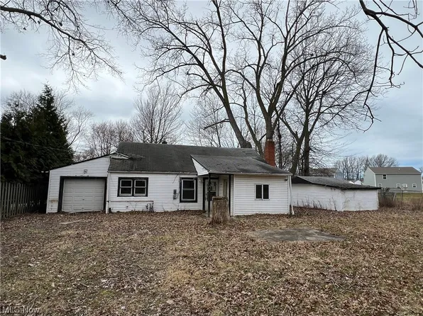 34469 Roberts Rd, Eastlake, OH 44095