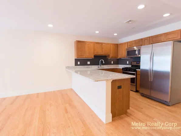 5163 Washington St #12, West Roxbury, MA 02132