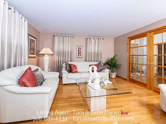 4th image of 55 Careys Lndg