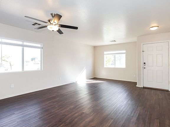 4th image of 22740 W Mohave St