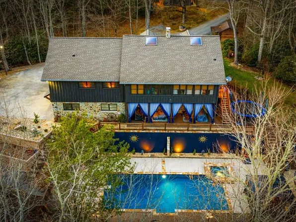 178 Arp Rd, Mineral Bluff, GA 30559