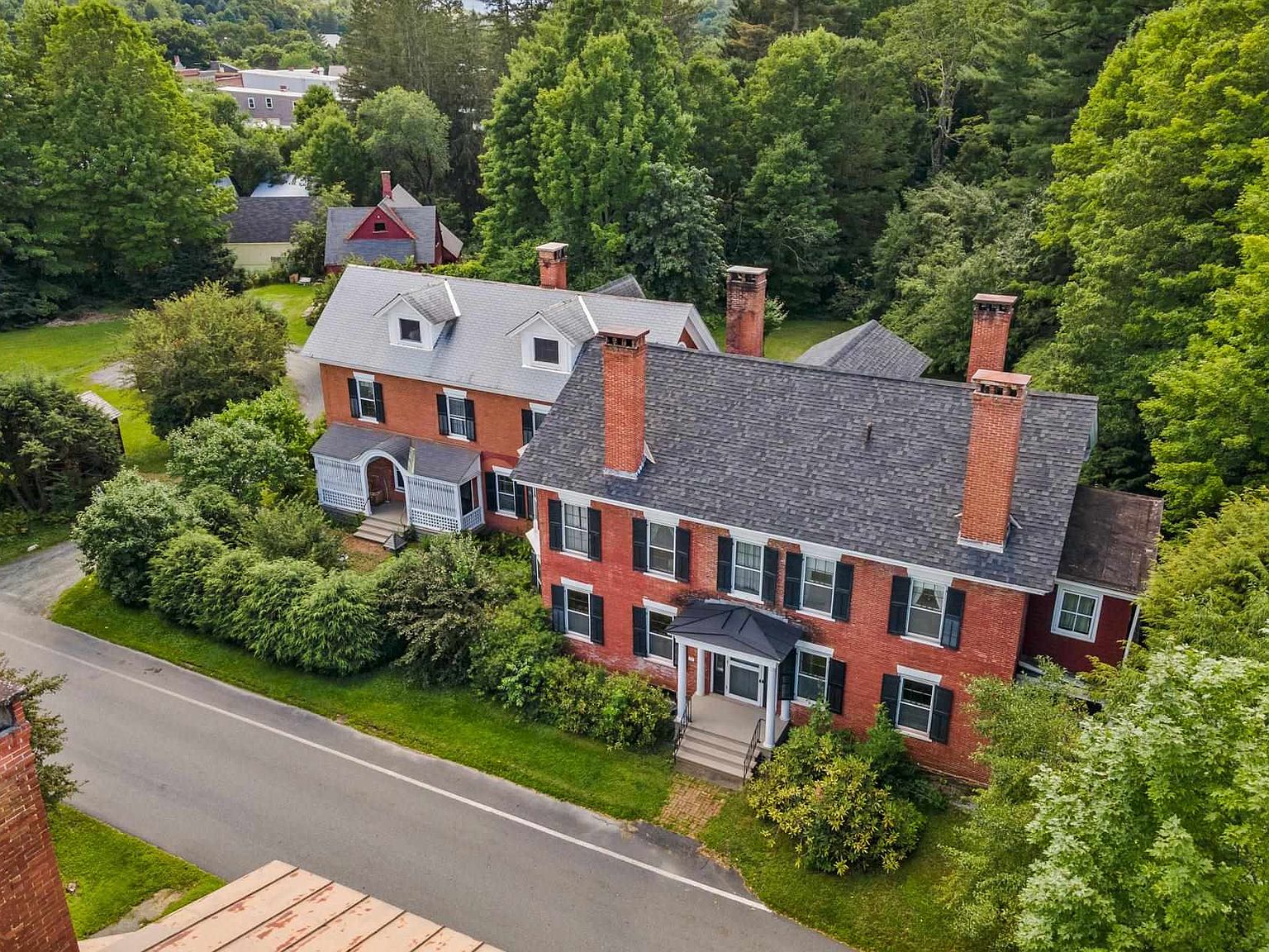 4 Bond Street, Woodstock, VT 05091 Zillow