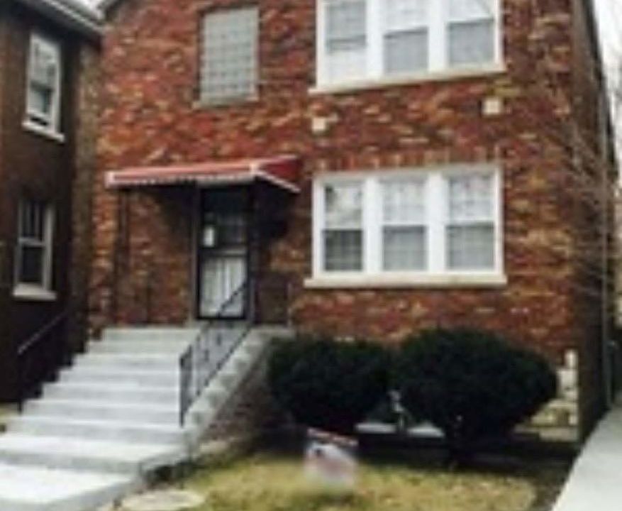1st image of 6835 S Talman Ave #2