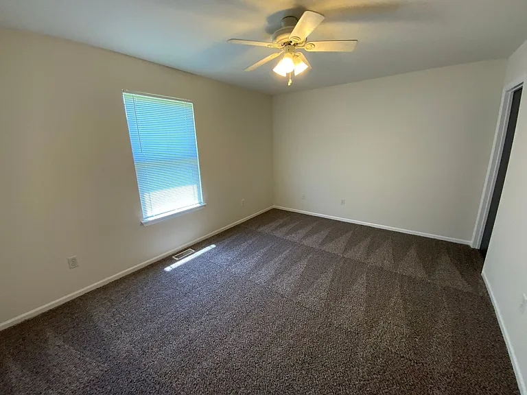 3602 Zinnia Dr — Photo 24