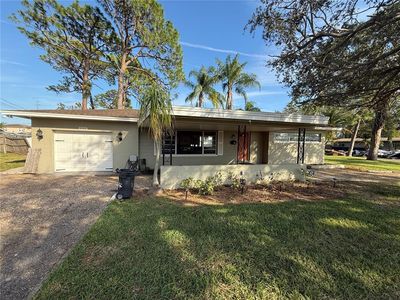 8901 Bay St NE, Saint Petersburg, FL, 33702