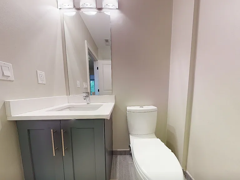 166 Hampshire St #3 — Photo 7
