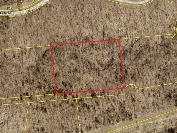 B West Rdg, Sunrise Beach, MO 65079