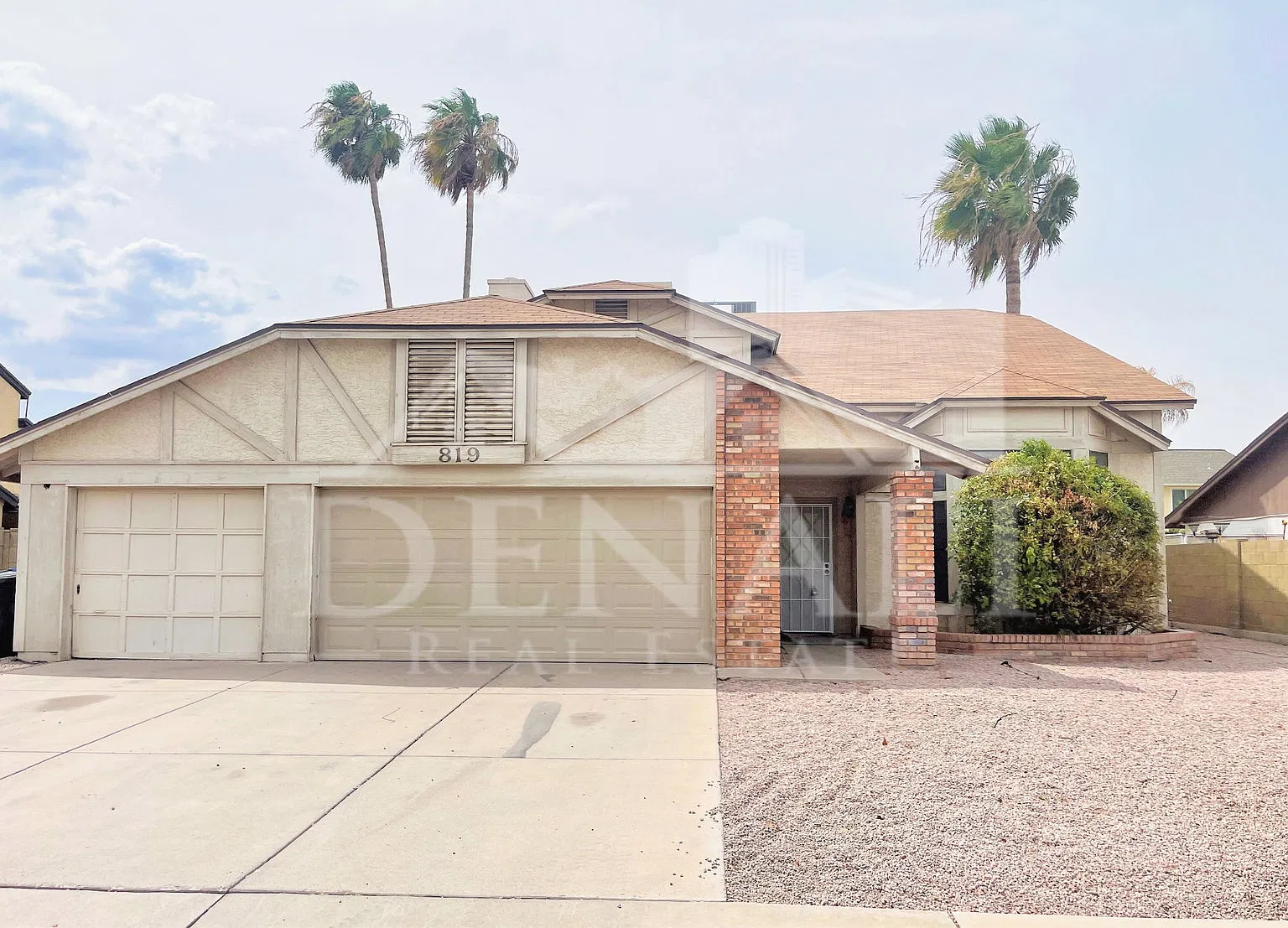 4 bed, 2.5 bath, 2341 sqft, $2,595 — Photo 1