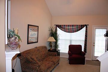 2nd image of 202 Northcrest Commons Cir