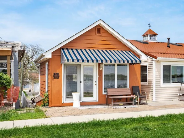 4631 Northbank Rd, Buckeye Lake, OH 43008
