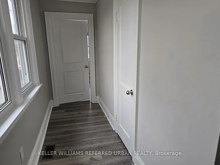 399 King St W — Photo 15