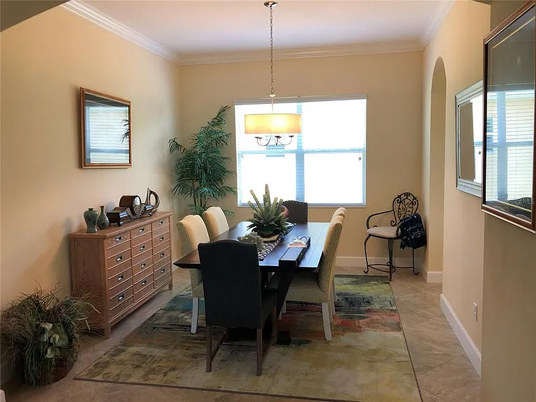 416 Castle Pines Ln — Photo 5