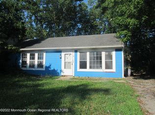 81 Schooner Ave, Barnegat, NJ 08005