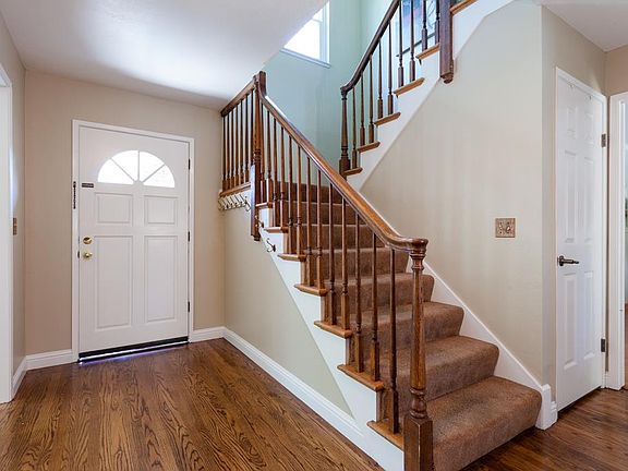 3rd image of 6854 Trinidad Dr