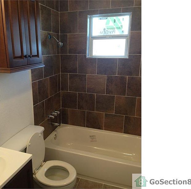 1st image of 1917 52nd St APT 3