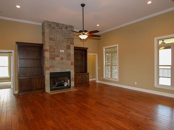 2nd image of 118 Collinwood Dr Lot 77