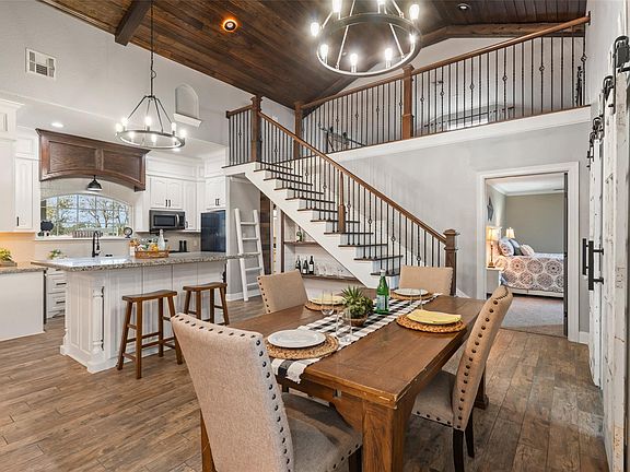 2nd image of 10630 Padon Rd