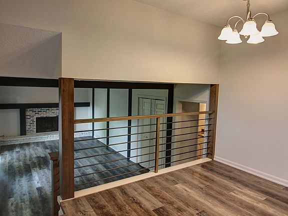 3rd image of 21421 Shamrock Cir