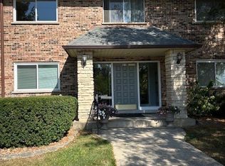 191 Hillcrest Ter APT 1F, Bloomingdale, IL 60108