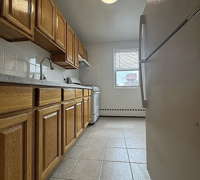 759 5H Kitch Pic 1
