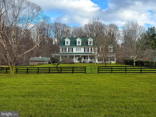 16766 Clarkes Gap Rd, Paeonian Springs, VA 20129