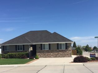 1182 Woodbridge Ct, Sidney, NE 69162