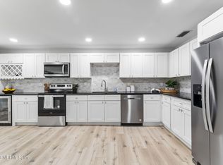 1760 Debutante Dr, Jacksonville, FL 32246