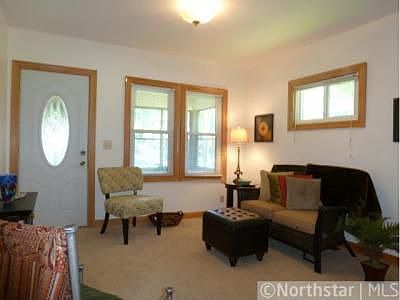 2nd image of 658 Earl St