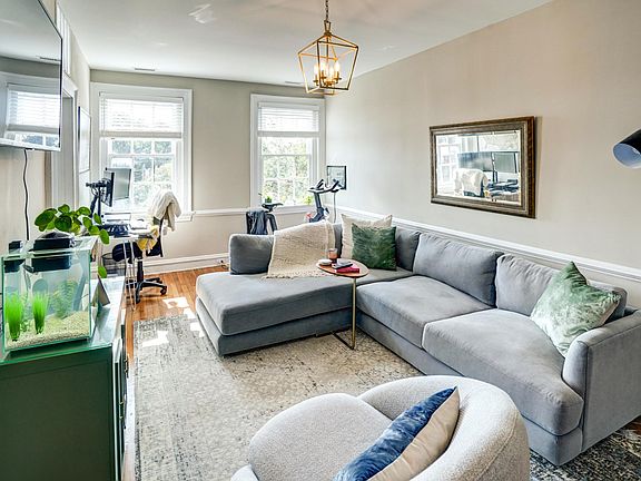 2nd image of 109 S Arthur Ashe Blvd APT 3