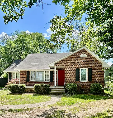 1402 Wisdom St Photo 1
