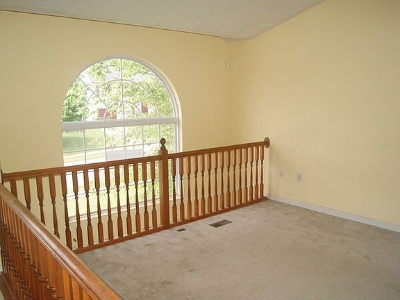3rd image of 2840 Donjoy Dr