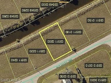 1st image of 2208 NE 13th Ln