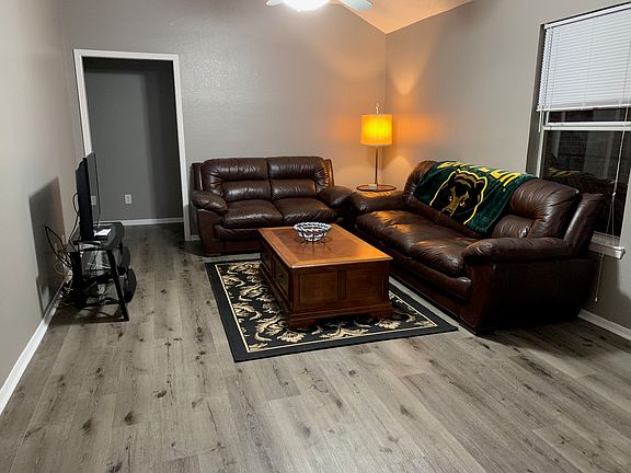 5th image of 1307 Bagby Ave