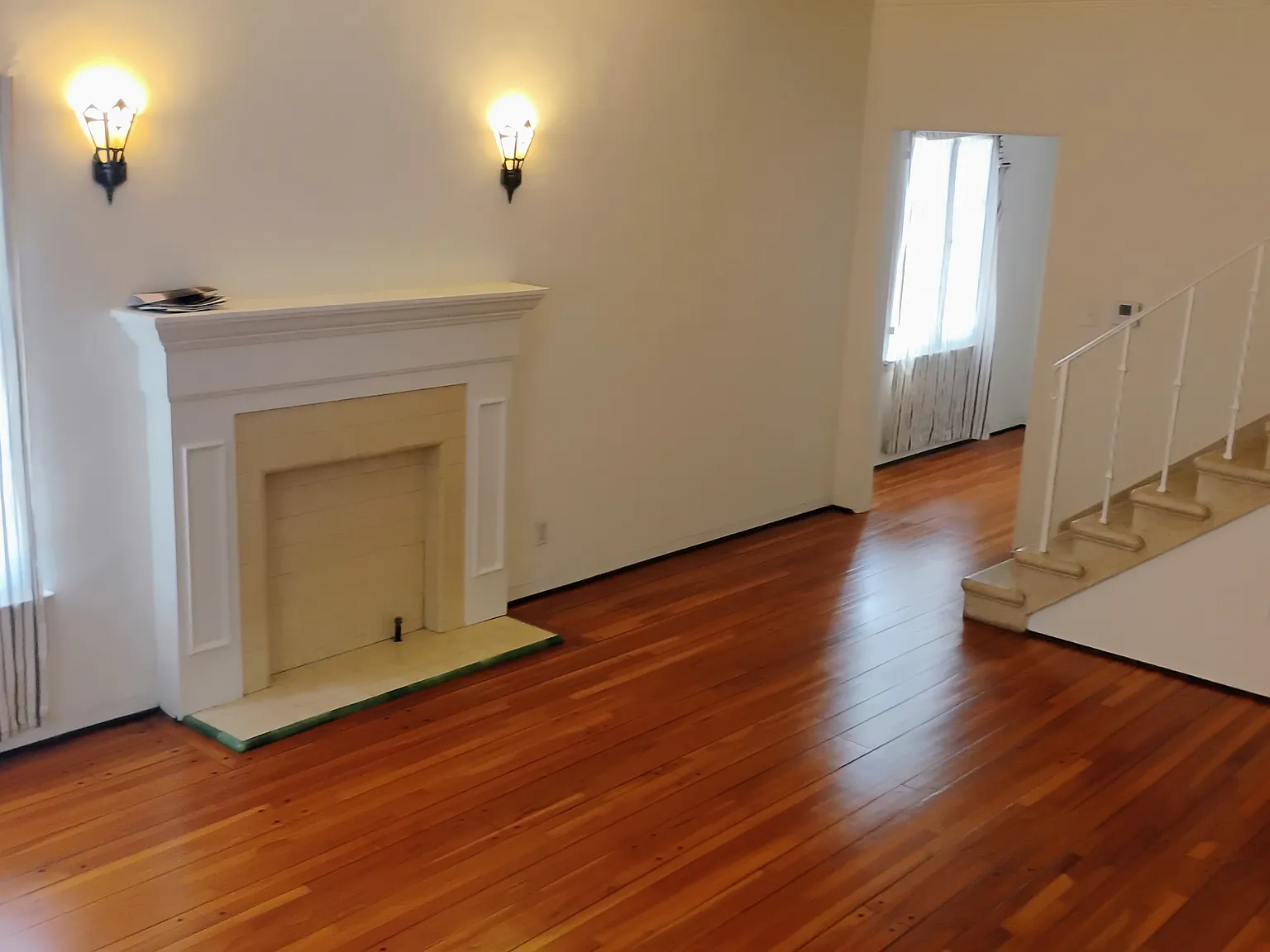 2 bed, 1150 sqft, $3,295 — Photo 2